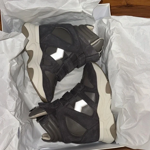 Isabel Marant Gray and Cream Sneakers - Picture 6 of 13